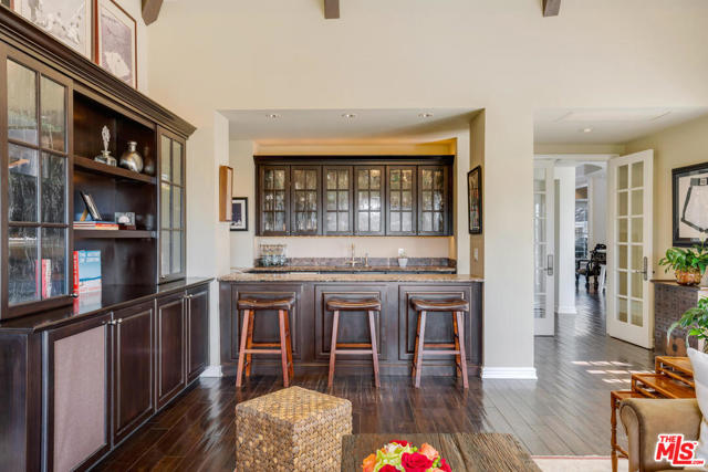 6 Bed Home for Sale in Pacific Palisades, California