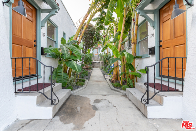 1 Bed Home for Sale in Los Angeles, California