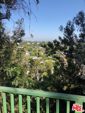Photo of 1400 SAN REMO Drive, Pacific Palisades, CA 90272