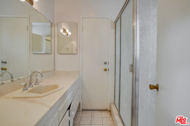 3 Bed Home for Sale in Granada Hills, California
