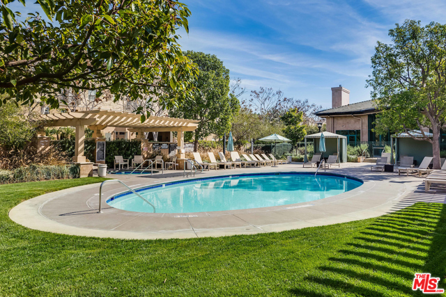 2 Bed Home for Sale in Playa Vista, California
