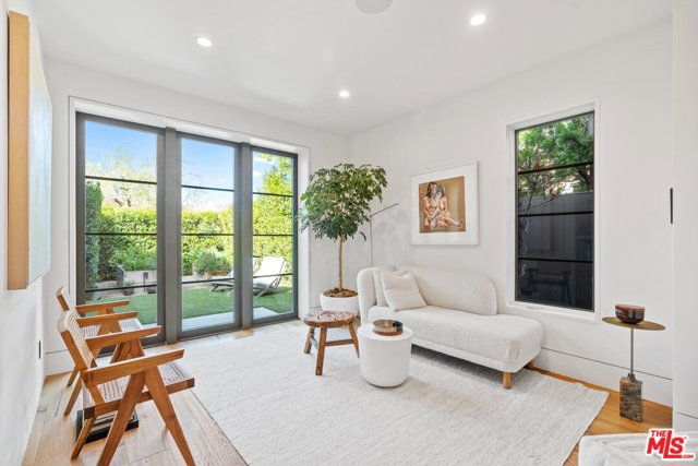 5 Bed Home for Sale in Los Angeles, California