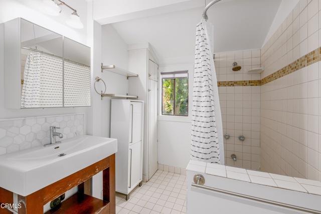 2 Bed Home for Sale in Los Angeles, California