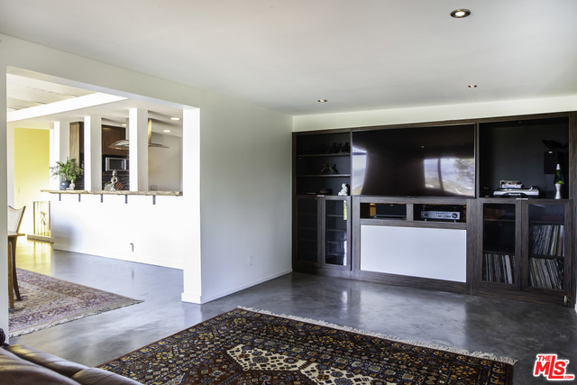 3 Bed Home for Sale in Studio City, California
