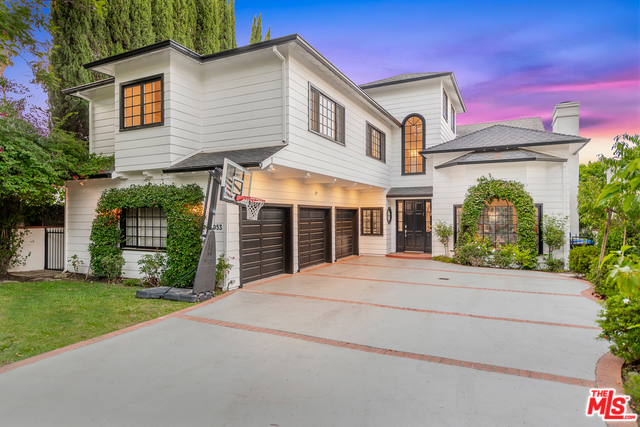 Photo of 15053 SUTTON Street, Sherman Oaks, CA 91403