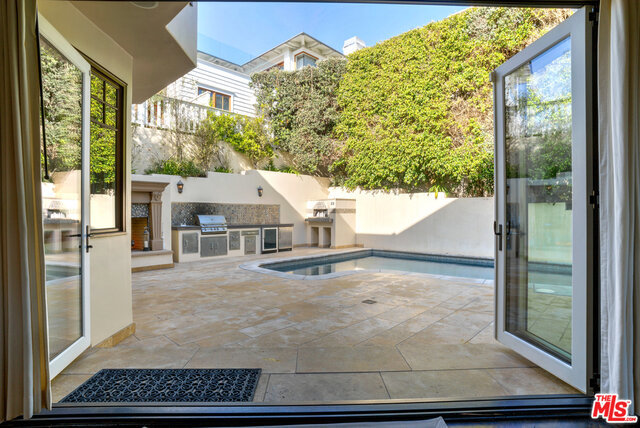 621 8TH Street, Manhattan Beach, California 90266, 4 Bedrooms Bedrooms, ,5 BathroomsBathrooms,Residential,Sold,8TH,18312846