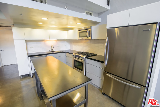 2 Bed Home for Sale in Los Angeles, California