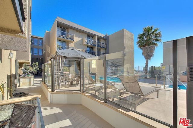 2 Bed Home for Sale in Los Angeles, California