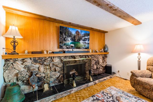 6 Bed Home for Sale in Thousand Oaks, California
