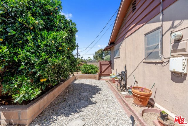 525 ROWELL Avenue, Manhattan Beach, California 90266, 3 Bedrooms Bedrooms, ,2 BathroomsBathrooms,Residential,Sold,ROWELL,20582780