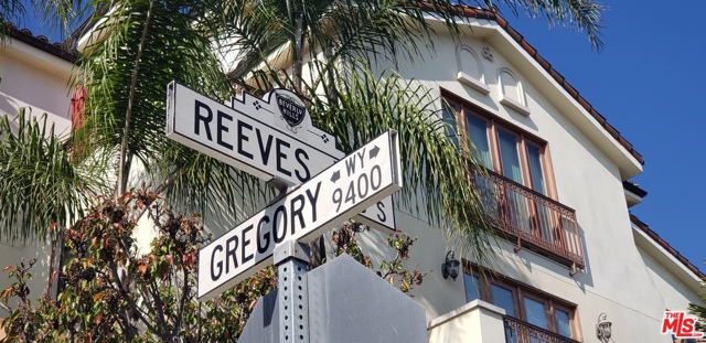 3 Bed Home for Sale in Beverly Hills, California