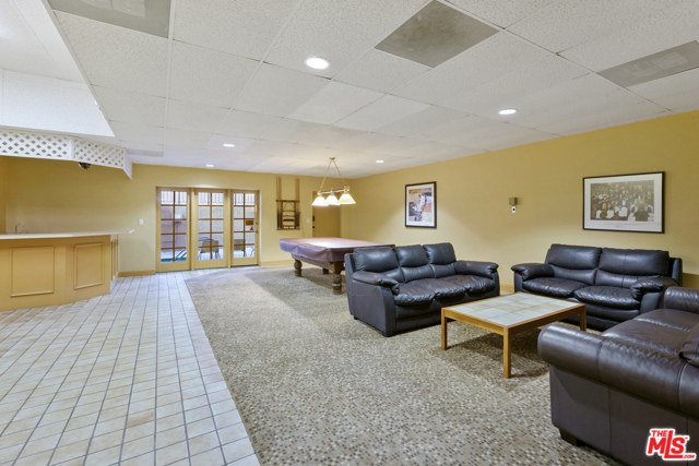 2 Bed Home for Sale in Valley Village, California