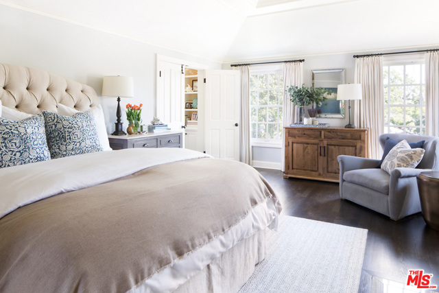 5 Bed Home for Sale in Pacific Palisades, California