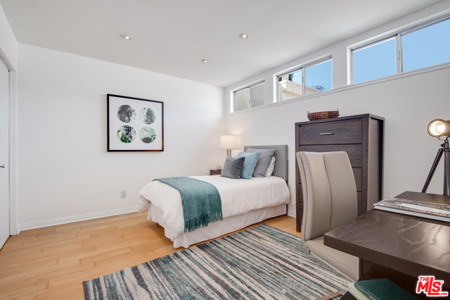 3 Bed Home for Sale in Venice, California