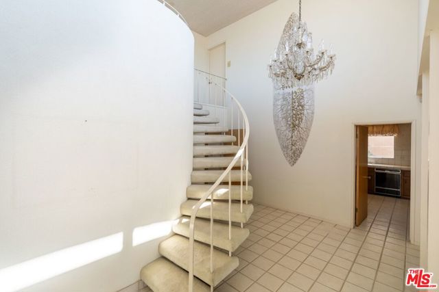 5 Bed Home for Sale in Playa del Rey, California