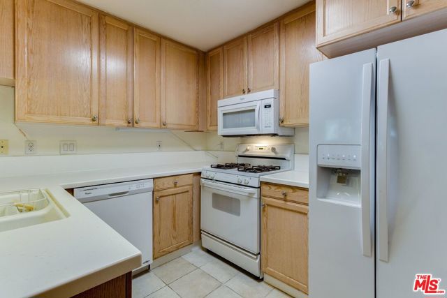 3 Bed Home for Sale in Granada Hills, California