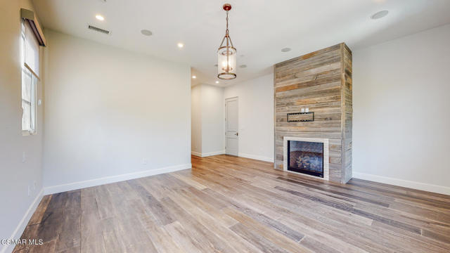5 Bed Home for Sale in Studio City, California