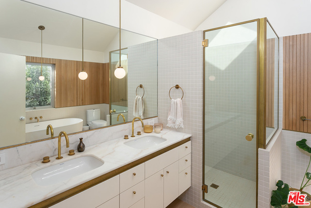 3 Bed Home for Sale in Los Angeles, California