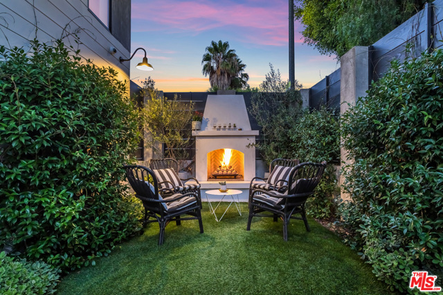 3 Bed Home for Sale in Venice, California