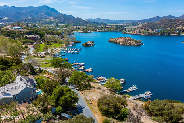 4 Bed Home for Sale in Lake Sherwood, California