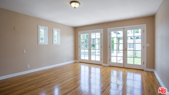 5 Bed Home for Sale in Encino, California