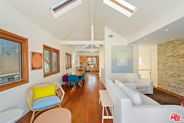 3 Bed Home for Sale in Playa del Rey, California