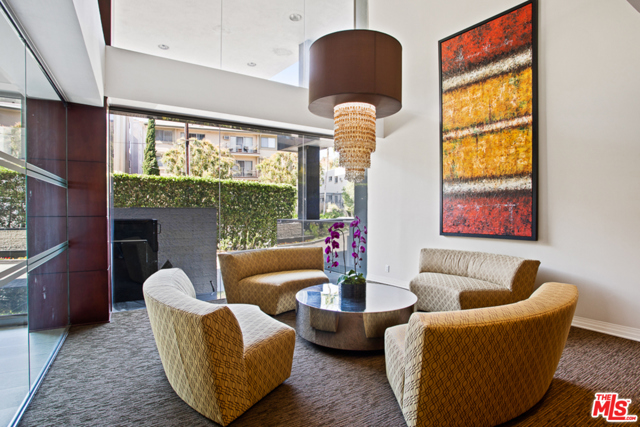 1 Bed Home for Sale in Los Angeles, California