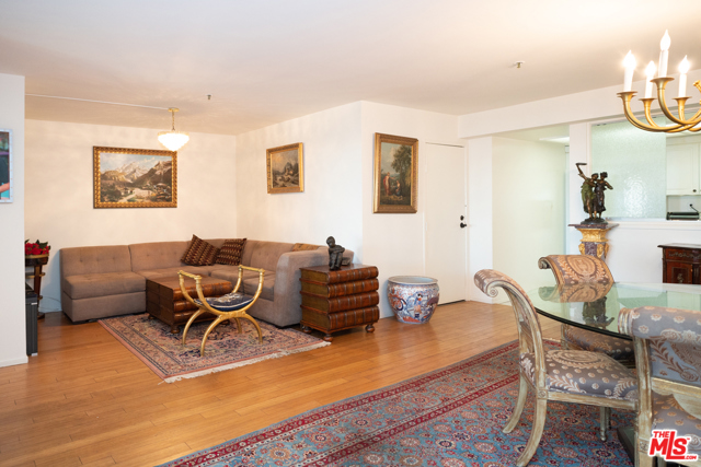 2 Bed Home for Sale in Los Angeles, California
