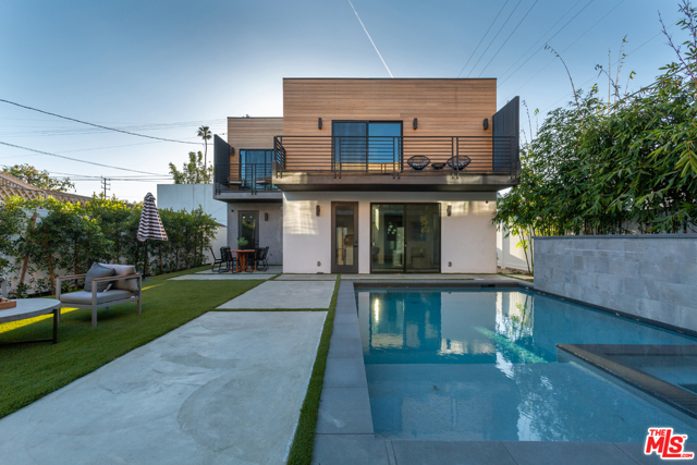 5 Bed Home for Sale in Venice, California
