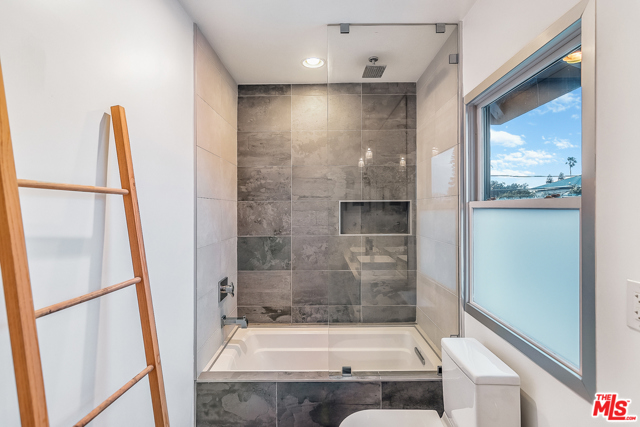 4 Bed Home for Sale in Venice, California