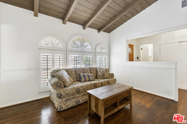 4 Bed Home for Sale in Granada Hills, California