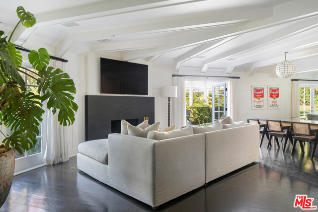 5 Bed Home for Sale in Beverly Hills, California