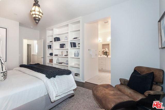 3 Bed Home for Sale in Hawthorne, California