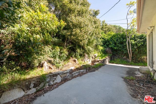 5 Bed Home for Sale in Playa del Rey, California