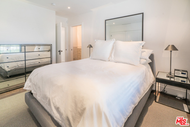 402 VIA SAN SEBASTIAN, Redondo Beach, California 90277, 3 Bedrooms Bedrooms, ,1 BathroomBathrooms,Residential,Sold,VIA SAN SEBASTIAN,19437562
