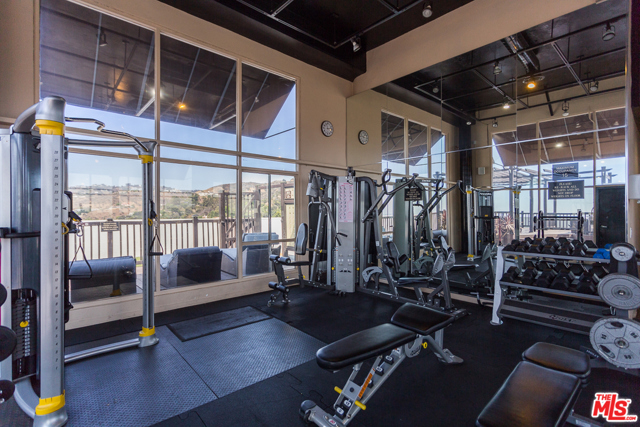 1 Bed Home for Sale in Los Angeles, California
