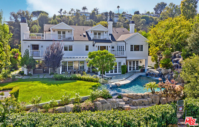 Photo of 1304 MARINETTE Road, Pacific Palisades, CA 90272