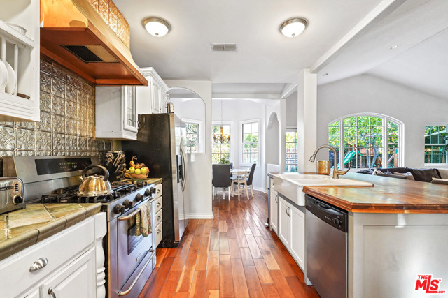 4 Bed Home for Sale in Valley Village, California
