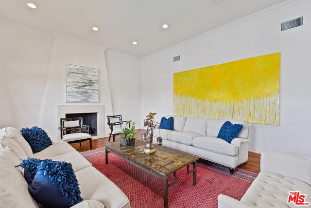 5 Bed Home for Sale in Encino, California