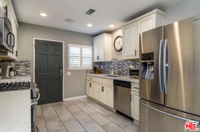 3 Bed Home for Sale in Los Angeles, California
