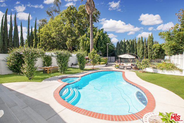 4 Bed Home for Sale in Studio City, California
