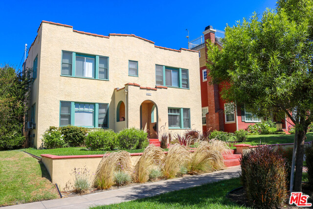 227 AVENUE F, Redondo Beach, California 90277, ,Residential Income,Sold,AVENUE F,19460230