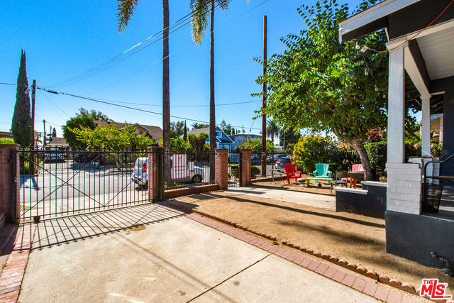  Income Home for Sale in Los Angeles, California