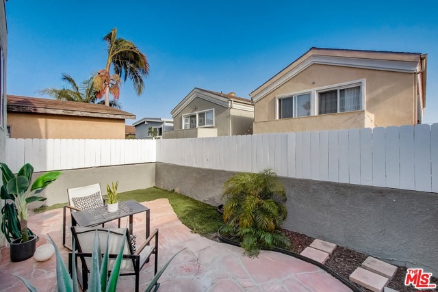 1716 Havemeyer Lane, Redondo Beach, California 90278, 4 Bedrooms Bedrooms, ,2 BathroomsBathrooms,Residential,Sold,Havemeyer,20608136