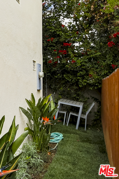 2 Bed Home for Sale in Los Angeles, California