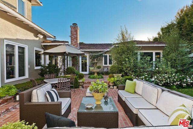 5 Bed Home for Sale in Pacific Palisades, California