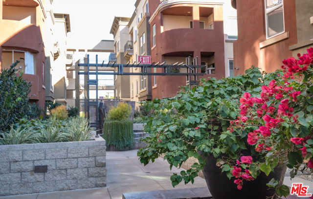 2 Bed Home for Sale in Playa Vista, California