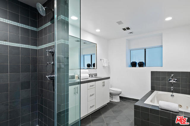 3 Bed Home for Sale in Los Angeles, California