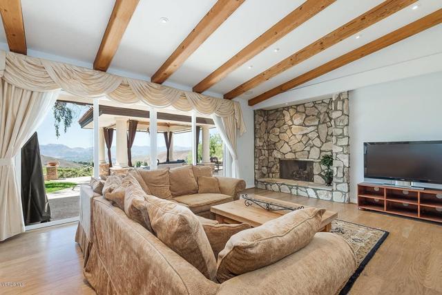 6 Bed Home for Sale in Westlake Village, California