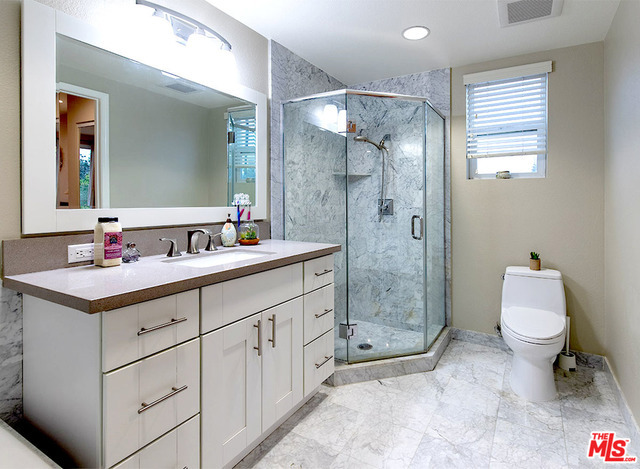 2 Bed Home for Sale in Los Angeles, California